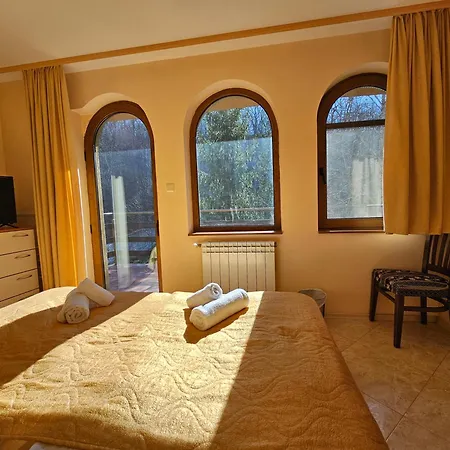 Penzion комплекс сборяна 3*