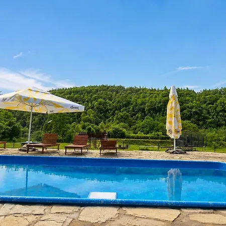 Maison d'hôtes комплекс сборяна 3*